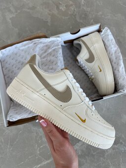 Nike Air force 1 kožené dámske tenisky - 13