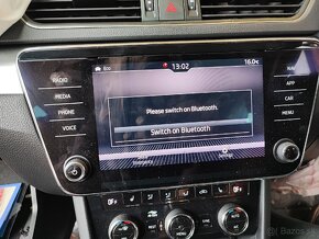 Škoda Superb 3 radio veľké - 13