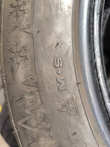 215/60 R16 Dunlop zimne pneumatiky - 13