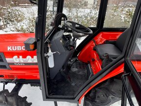 Japonský traktor KUBOTA GL 23 Diesel 3 válec, 23HP - 13