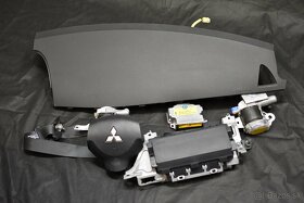 Palubna doska Airbag pás aktívna ochrana chodcov - 13