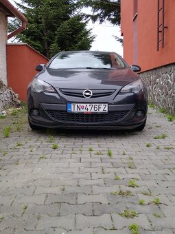 Opel astra gtc 2012 - 13