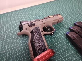 Cz shadow 2 - 13