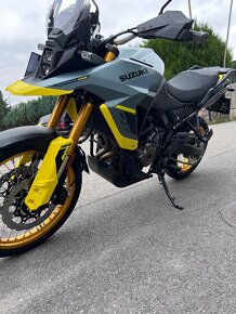 Suzuki Vstrom 800 DE - 13