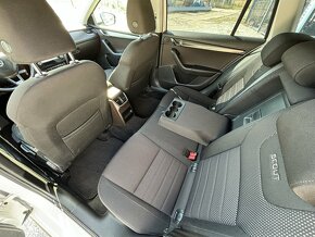 Škoda Octavia Combi SCOUT2.0 TDI DSG 4x4 - 13