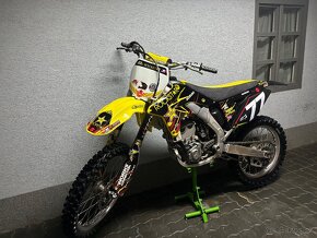 Suzuki rmz250 - 13