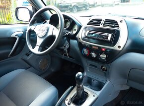 TOYOTA RAV4 2.0D 4x4 - KLIMA- VYHREV SEDADIEL - ŤAŽNE ZAR - 13