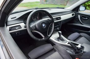 BMW E90 320d - 13