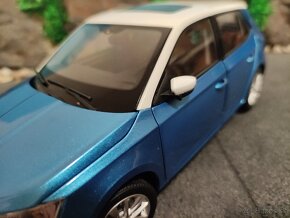 prodám nový model 1:18 škoda fabia 3 - 13