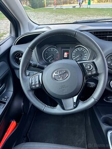 Toyota Yaris 1.5 VVT-iE Active - 13