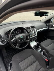 Škoda Octavia 2 Scout 2.0 TDI 4x4 Sportsitze,Navi,Výhrev,Xen - 13