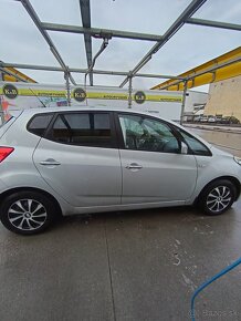 Hyundai IX20 - 13