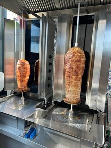 Na prenájom zariadený gastro priestor Mr. Gyros 50 m² BA - K - 13