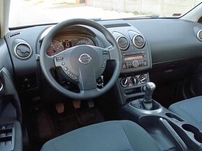 Nissan Qashqai 1.6i Tekna 4x2 - 13