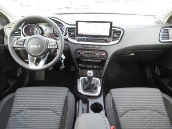 Kia Ceed SW , 519KM - 13