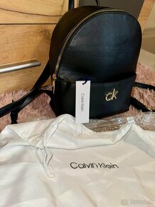Calvin Klein black original stylovy ruksak-vak-batoh - 13