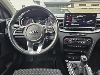 Kia XCeed 1.5 T-GDi Gold 118kw, benzín, Led , JBL, - 13