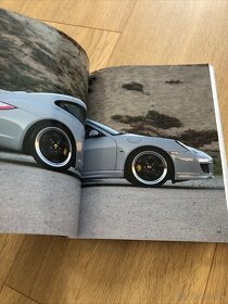 Sothebys novy auto katalog-Ferrari,porsche,lamborghini - 13