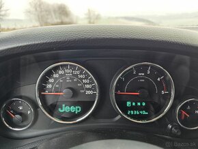 Jeep Wrangler Unlimited JK 2.8 Sahara A/T - 13