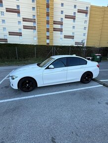 BMW 3 318d - 13