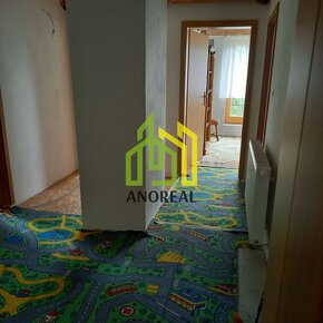 Na predaj dvojgeneračný RD, 828 m2 a SP o výmere 1297 m2 s I - 13