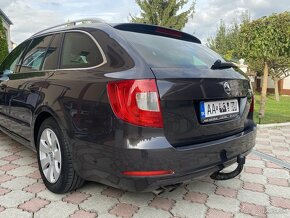 Škoda Superb Combi 1.6 TDI KEYLESS, VAM R1, GREENLINE - 13