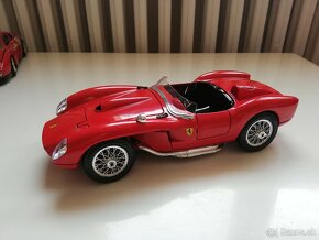 predam 1:18 FERRARI modely od Bburago - 13