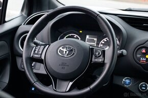 Toyota Yaris 1.5 Hybrid e-CVT Style - 13