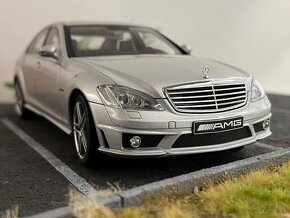 1:18 Mercedes-Benz S63 AMG (W221) - AUTOart Millenium - 13