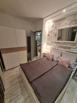 CHORVÁTSKO - Malý dom s dvoma apartmánmi - ostrov VIR - 13