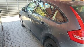 Citroen C4 (2008) 1.4l 16V 66kW - 13