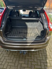 Volvo XC60 D 3 2.0 L r.v.9-2015 - 13