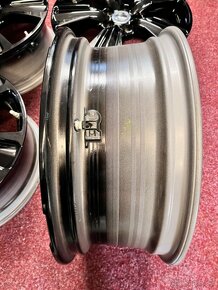 5x114,3 R18 LEXUS UX originál alu disky - ET 45 - 13