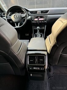 Škoda Superb Combi 2.0 TDI DSG - 13