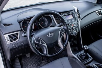 Hyundai i30 1.6 CRDi DOHC 16V Comfort - 13