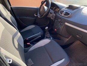 Renault Clio 1.2i - 13