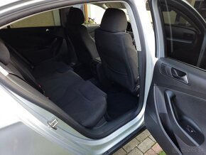 Volkswagen Passat B6 1.6 TDi rv. 2010 - 13