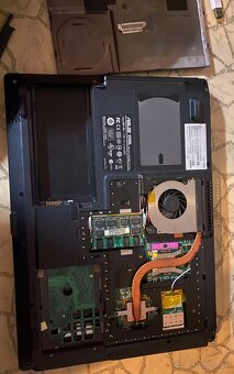 Predám tieto 2 notebooky asus x59sl bez disku adaptéra - 13