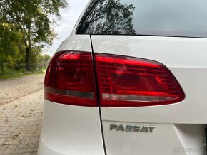 Volkswagen Passat 1.6TDi R-line - 13