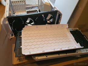 Fractal Design Torrent Compact White TG Clear - 13