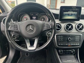 Mercedes GLA trieda 220d 4MATIC A/T - 13