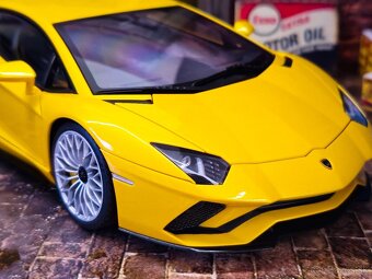 Lamborghini Aventador S 2017 1:18 Autoart - 13