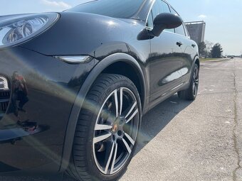 Porsche Cayenne - 13