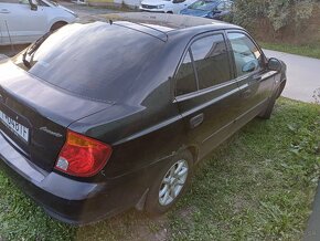 Hyundai accent 1.3 2005 na opravu/diely - 13