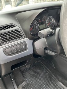 Fiat Punto Grande 1.2 - 13