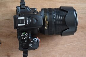 Nikon D5600 wifi+BT- dotyk.disp. - 5tis snimkov 18-140 VR AF - 13