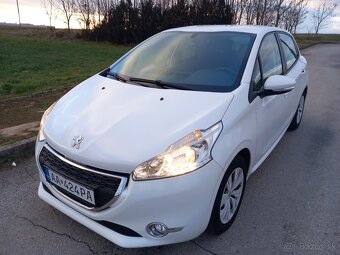 Peugeot 208 1.2 PureTech 60kW M5 - 13