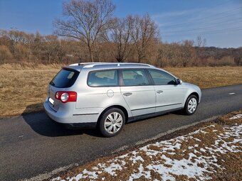 Volkswagen Passat 2.0 TDI - 13