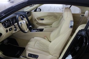 Bentley Continental GTC V8 Mulliner Exclusive 4x4 - 13