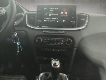 Kia Ceed SW 1,5 T-GDI M6 Gold - 13